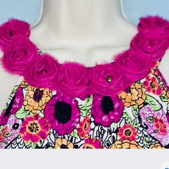 Rampage Ladies floral sleeveless blouse- size small - Picture 3 of 4
